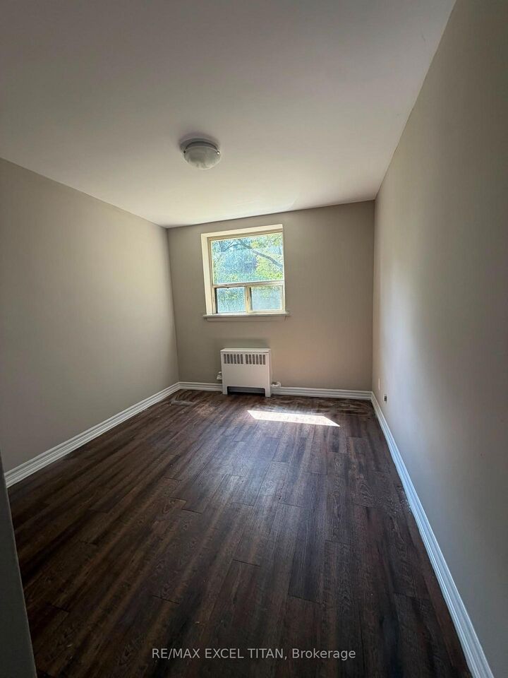 Property Photo:  468 Ottawa Street 122C  ON L8H 4A6 
