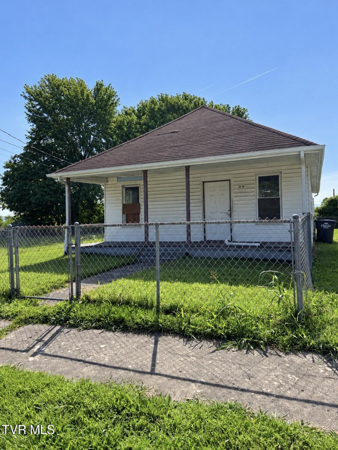 Property Photo:  1741 Park Street  TN 37664 