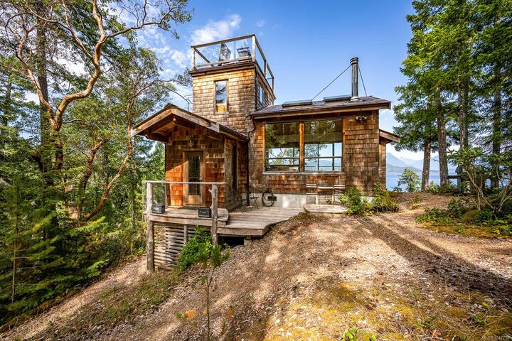 1710 Tiber Bay Rd — photo 1