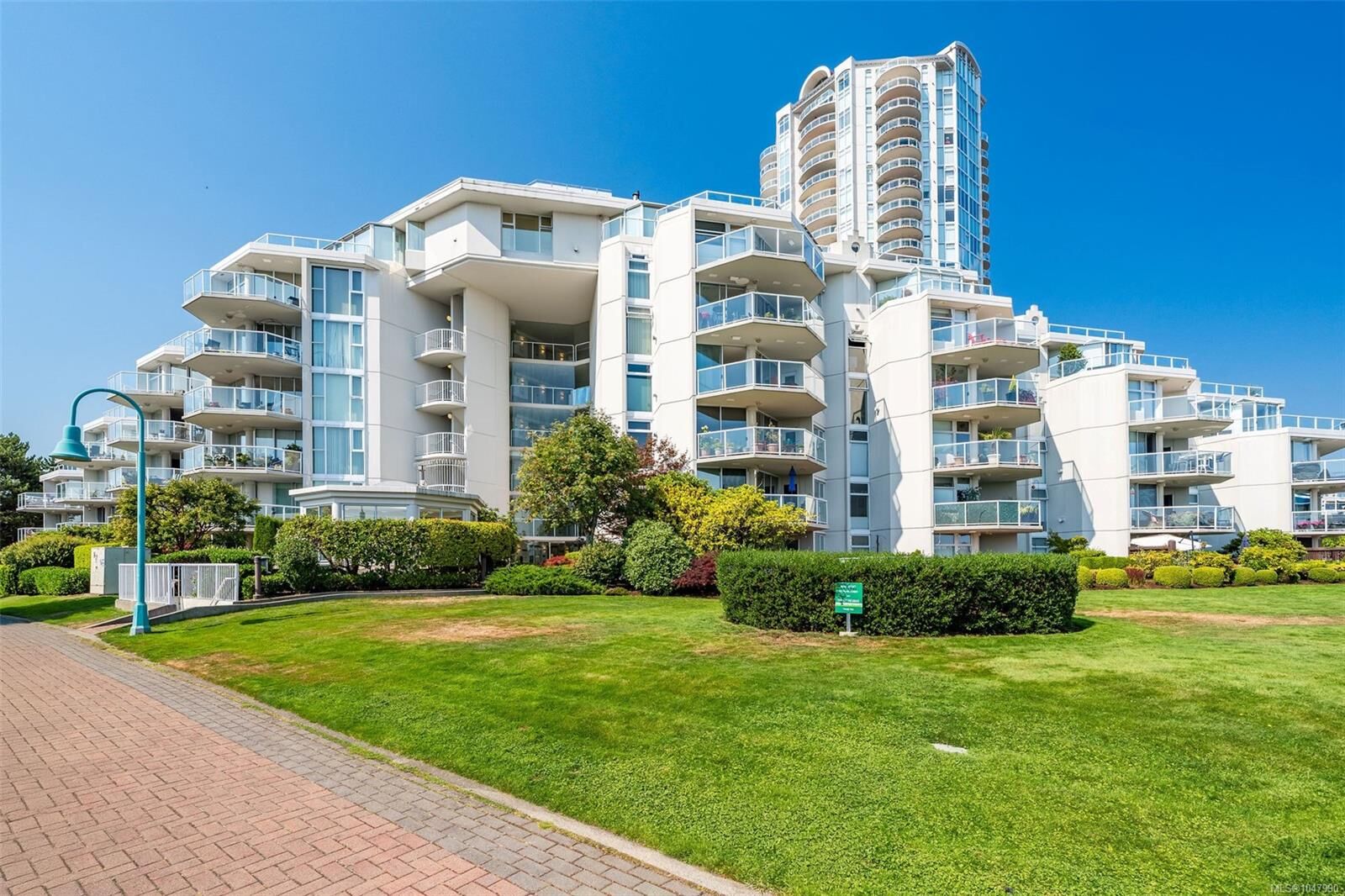 Property Photo:  158 Promenade Dr #102  BC V9R 6M7 