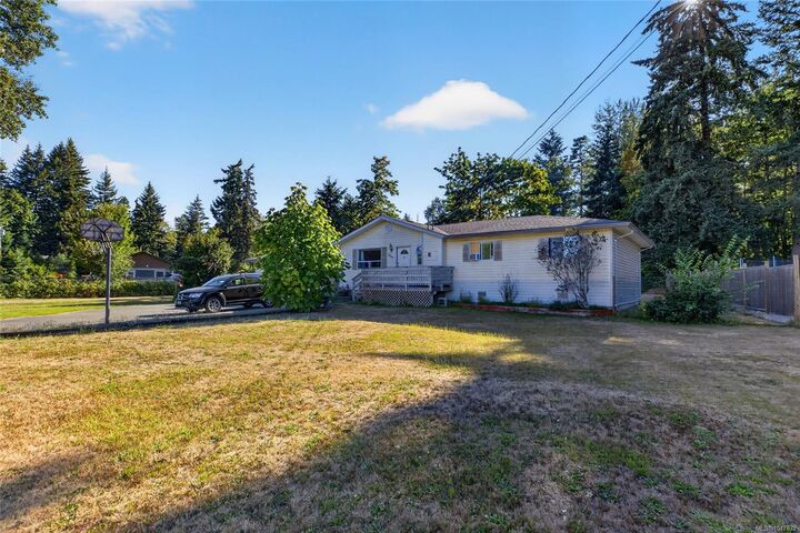 Property Photo: 7463 Yake Rd BC V0R 1W0