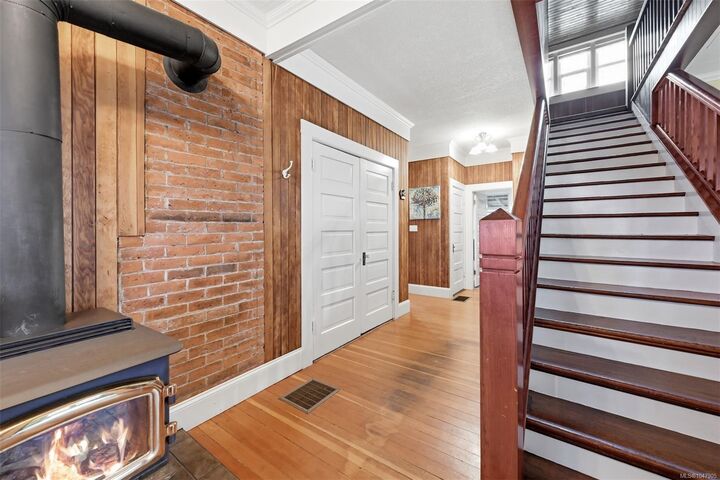 Property Photo: 4890 Wilson Rd BC V9L 6L5