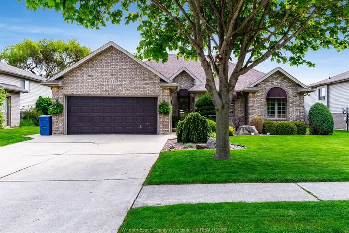 Property Photo: 21 Conservation Boulevard ON N9Y 4E4