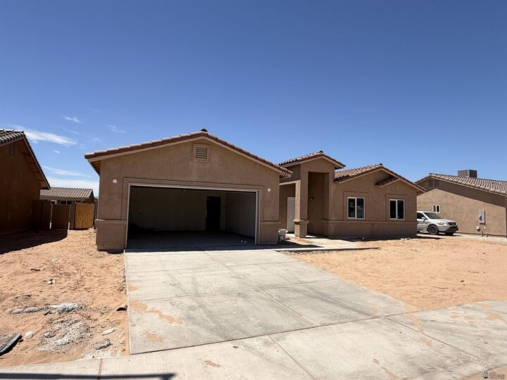 Property Photo: 7147 E 45 St AZ 85365