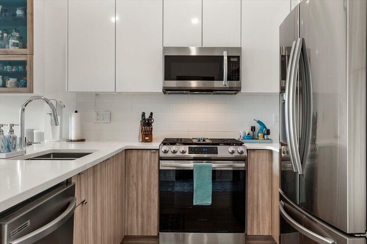 Property Photo: 2649 James Street 603 BC V2T 3L6