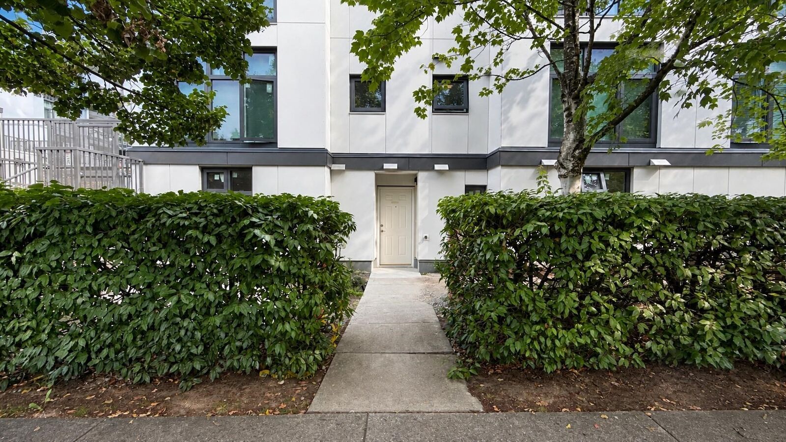 Property Photo: 2528 E Broadway 1 BC V5M 4V2