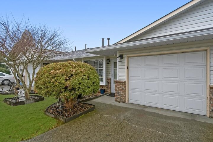 Property Photo: 18960 Advent Road 7 BC V3Y 2G4