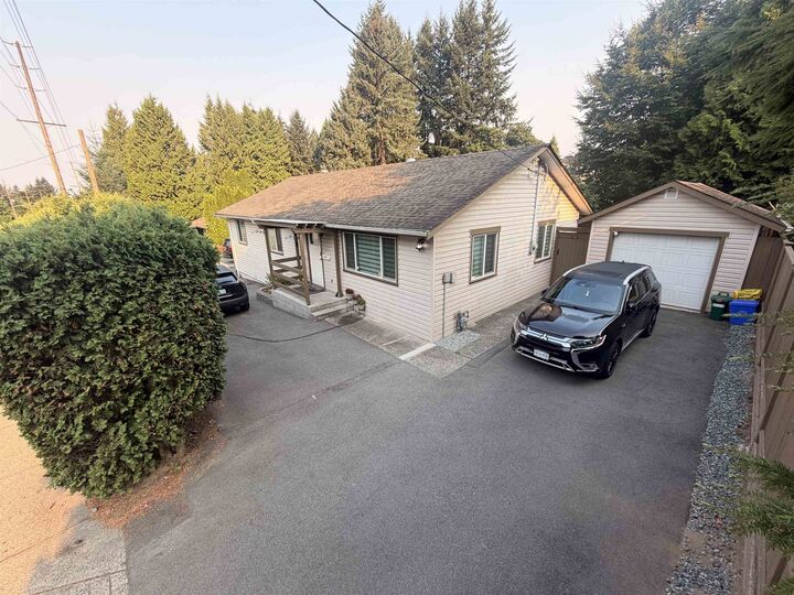 21219 Dewdney Trunk Road — photo 1