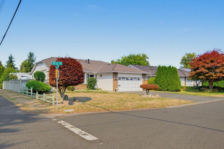 Property Photo: 16407 11A Avenue BC V4A 9G9