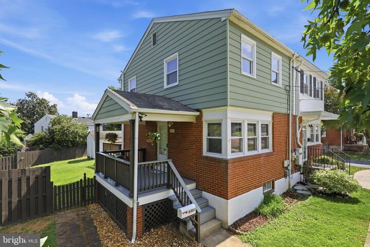 Property Photo:  6901 Westhampton Drive  VA 22307 