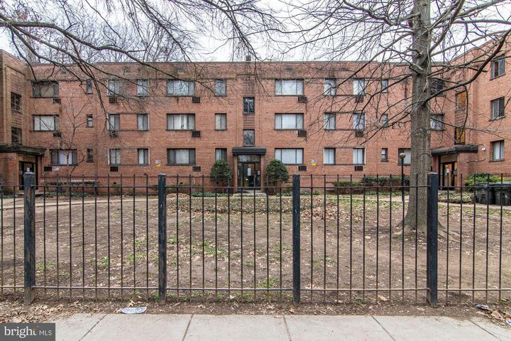 Property Photo:  4733 1st Street SW 301  DC 20032 