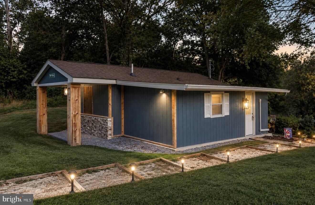 Property Photo: 1412 Old Winchester Pike VA 22630
