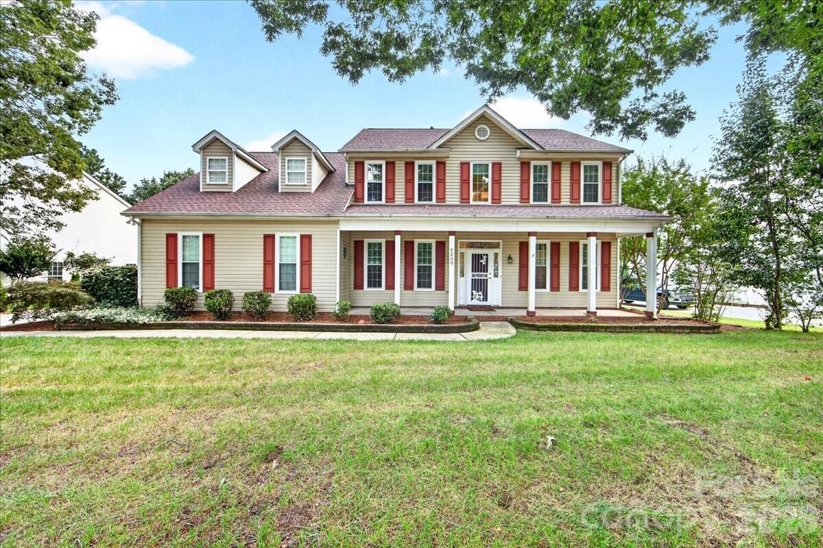 Property Photo:  6200 Greengate Lane  NC 28173 