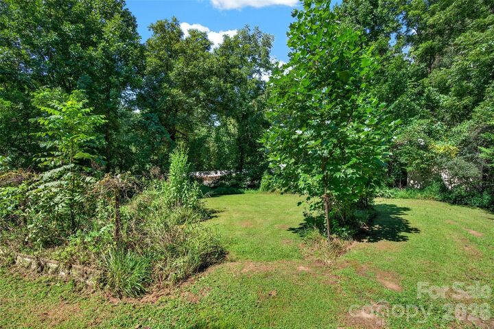 Property Photo:  21 Maple Avenue  NC 28715 