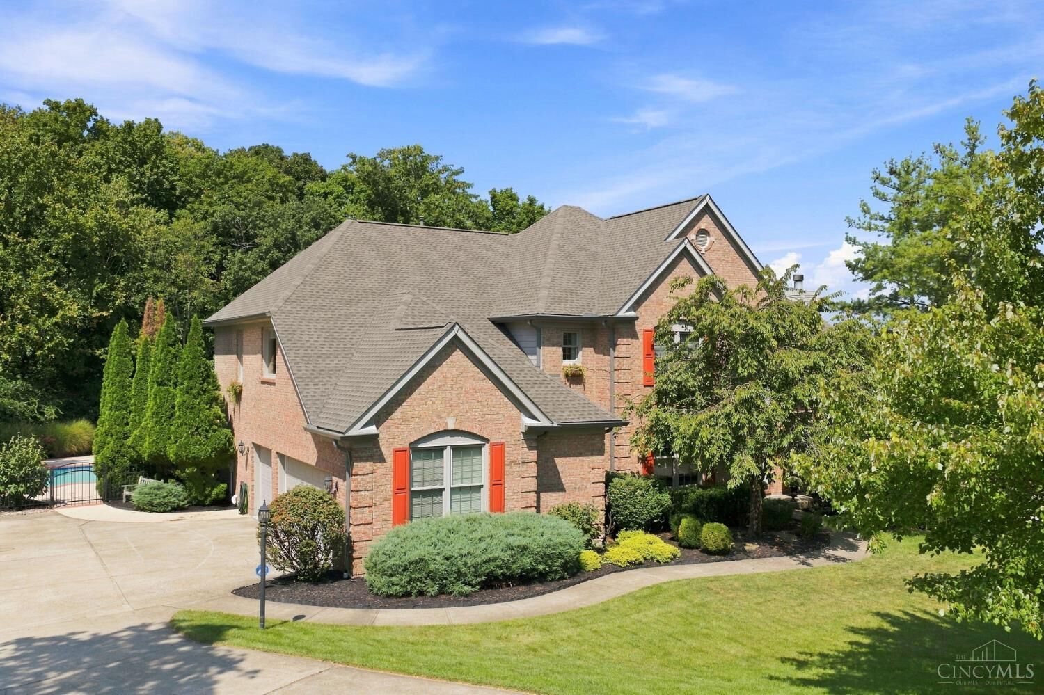 Property Photo: 8188 Wycliffe Drive OH 45244