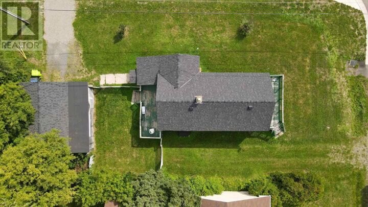 Photo de la propriété: 16 Stevens St ON P6B 3N4