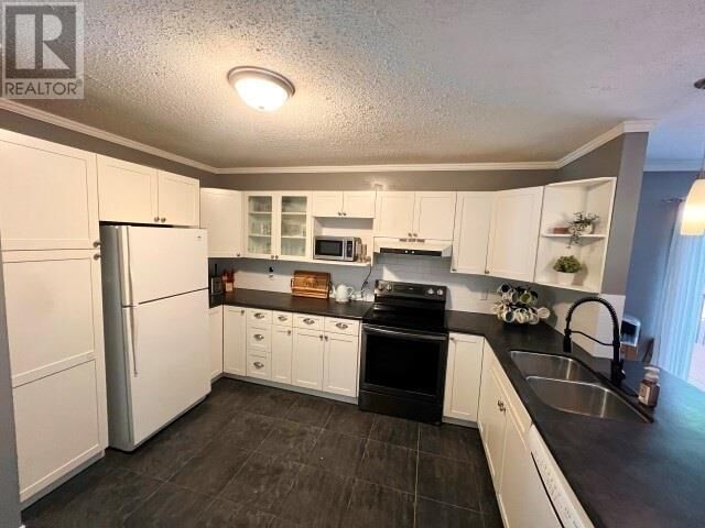 Property Photo:  31 Mario Milanese Pl  ON P8N 3G8 