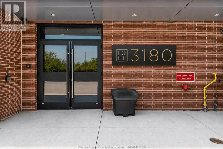 Property Photo:  3180 Meadowbrook Lane 306  ON N8T 0B4 