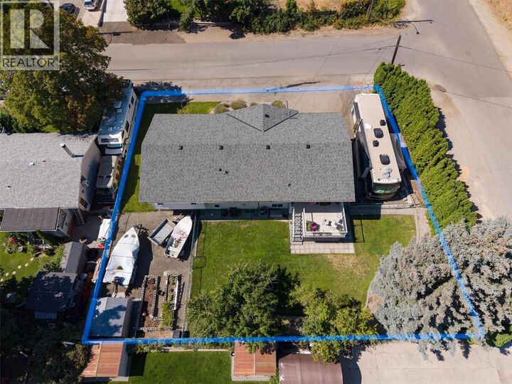 Property Photo:  450 Holbrook Road West  BC V1X 1S3 