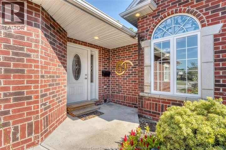 Property Photo:  103 Kimball Drive  ON N8M 0B7 