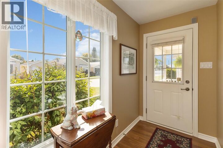 Property Photo:  458 Richard Crescent  ON N7G 3P4 