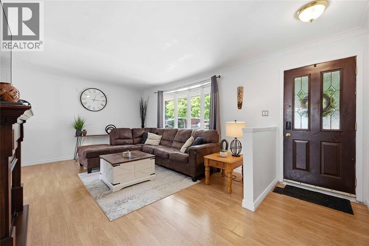 Property Photo:  315 Brentwood Crescent  ON N0N 1G0 