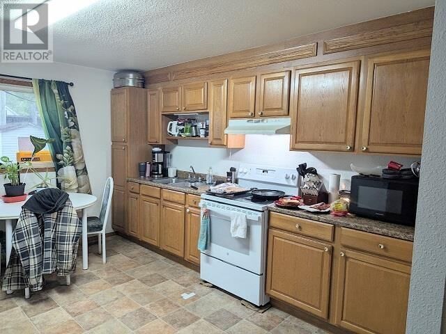 Property Photo:  54 Hearst Ave  ON P8N 2K5 