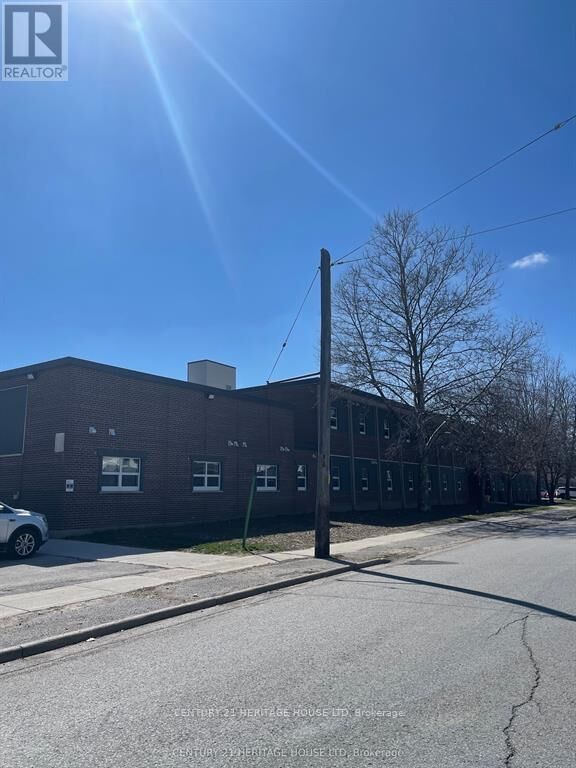 50 Scott Street — photo 1