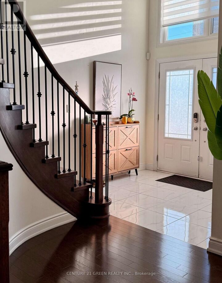 Property Photo:  37 Prairie Creek Crescent  ON L6Y 6C9 