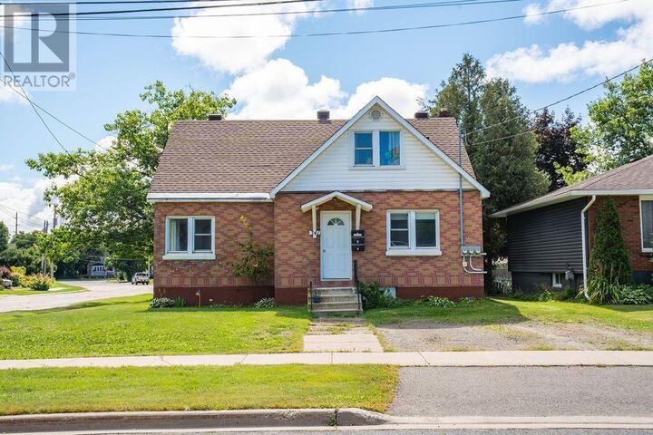 Property Photo: 341 Devon Rd ON P6C 1Y4