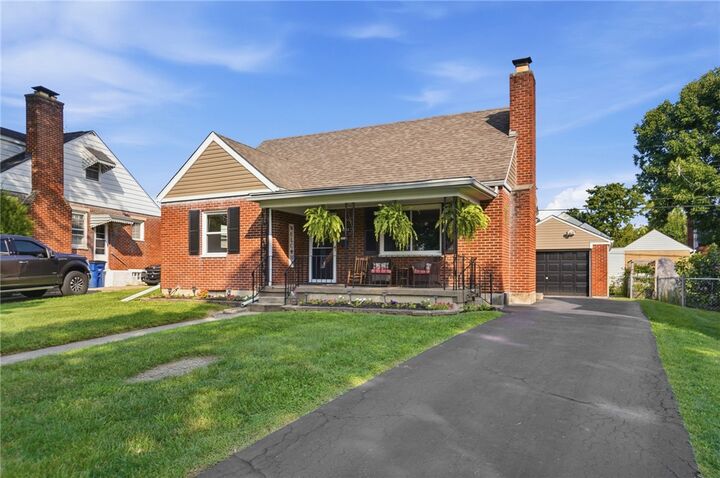 Property Photo: 1034 Berkshire Road OH 45419