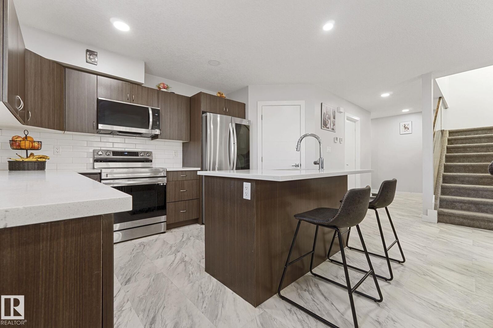 Property Photo:  8955 150 Street NW  AB T5R 1E6 