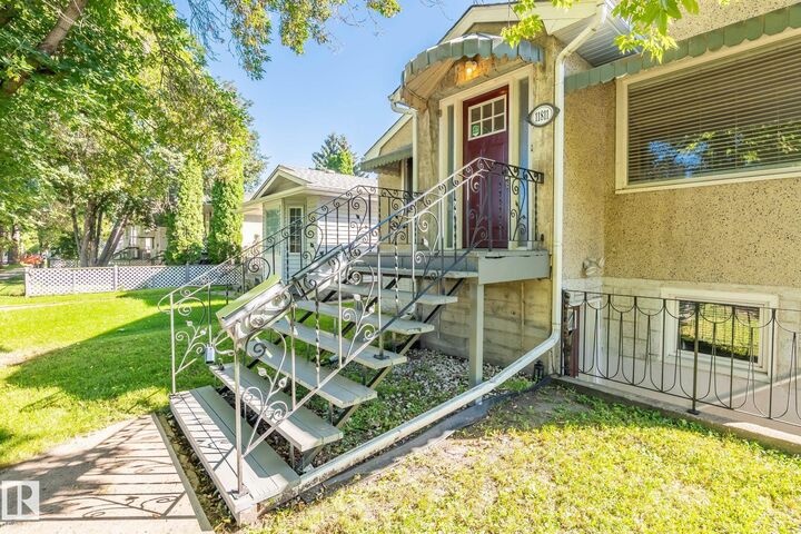 Property Photo:  11811 70 Street NW  AB T5B 1T8 
