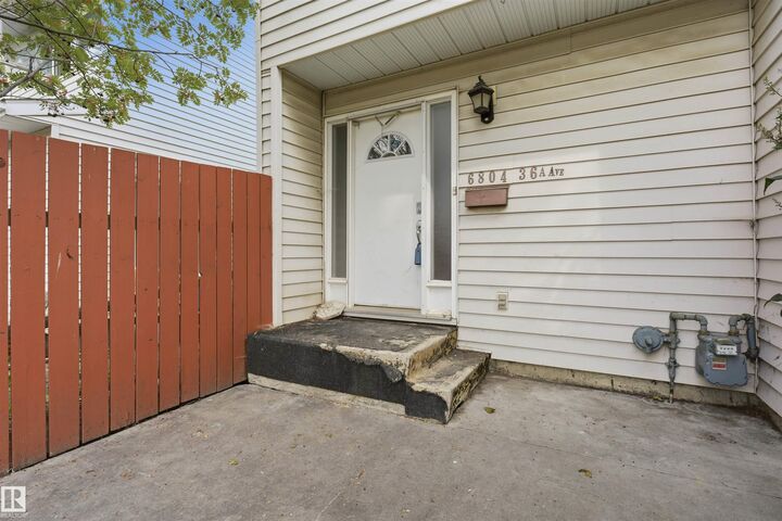 Property Photo: 6804 36A Avenue NW AB T6K 1S3