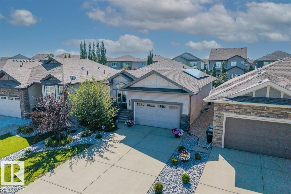 Property Photo:  705 Saffron Point(E)  AB T8H 0V1 