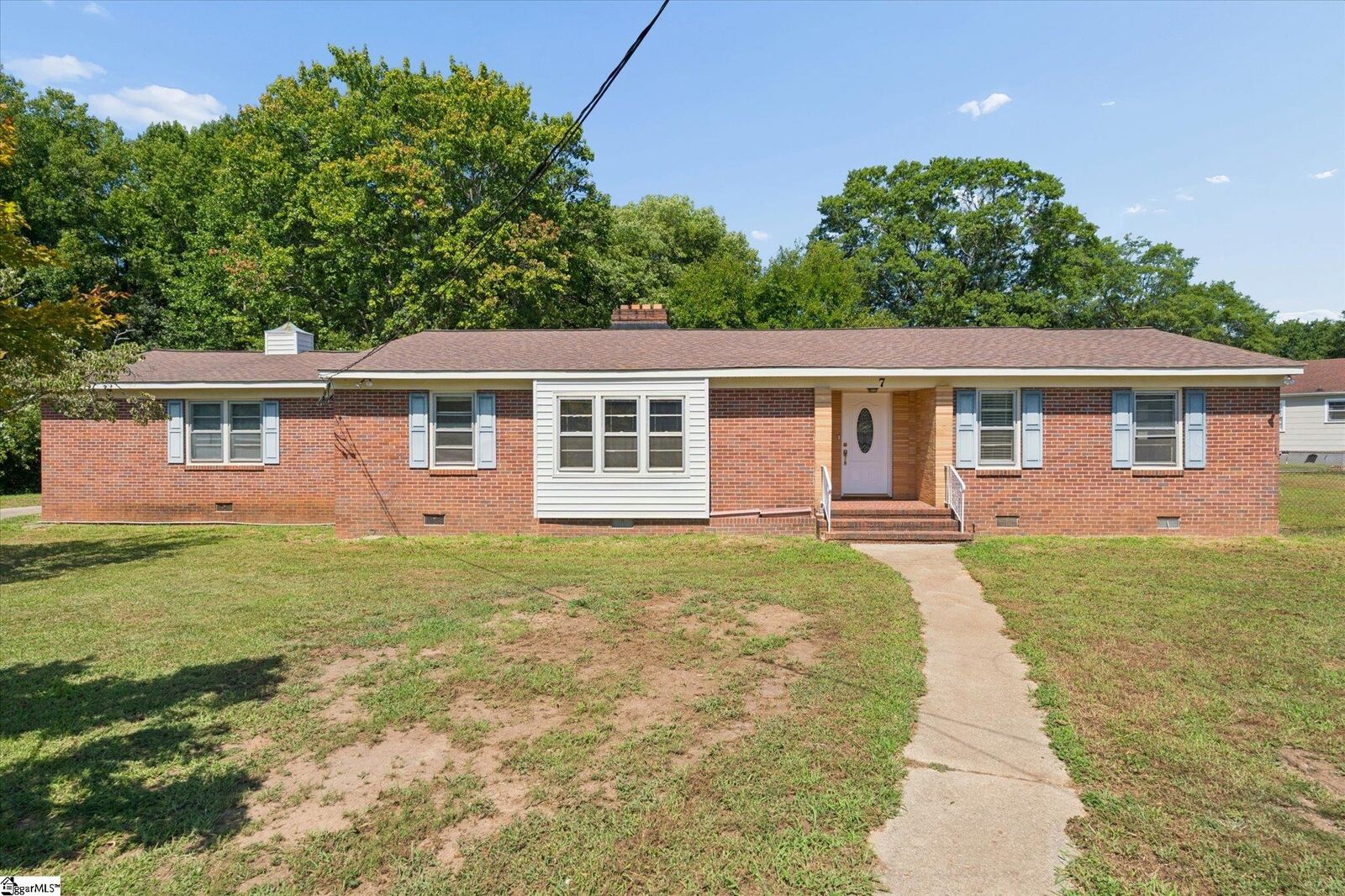 Property Photo:  7 Acorn Court  SC 29609 