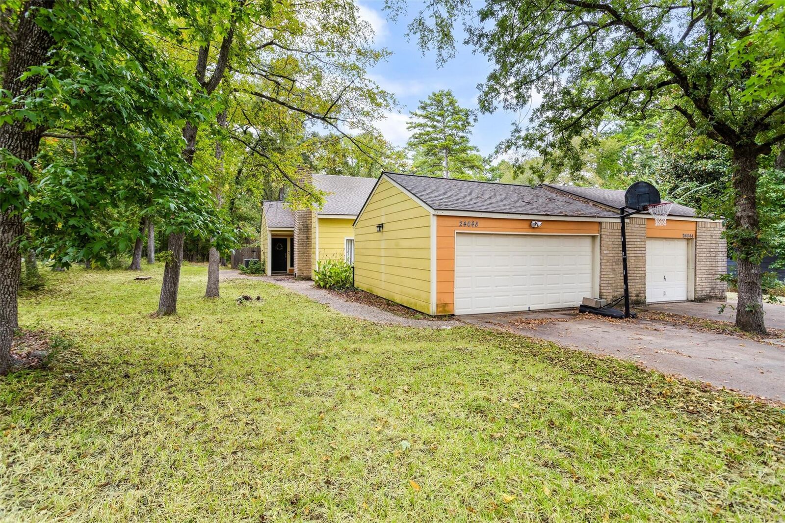 Property Photo: 24648 Pools Creek Drive TX 77320
