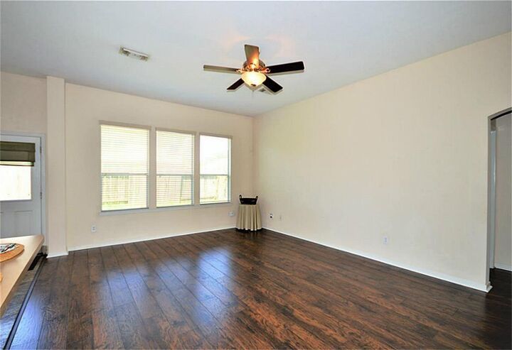 Property Photo:  2608 Courtyard Lane  TX 77584 