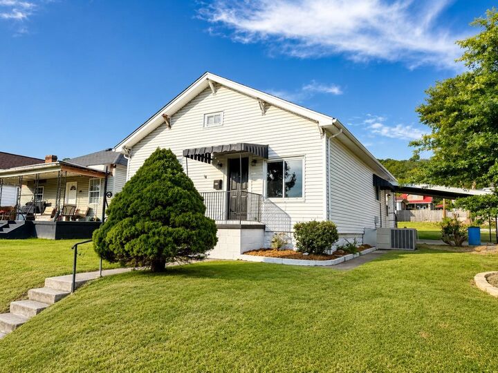 Property Photo: 2437 S 11th Street OH 45638