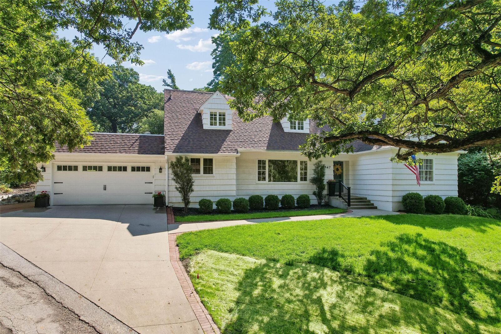 Property Photo: 147 Tonawanda Drive IA 50312