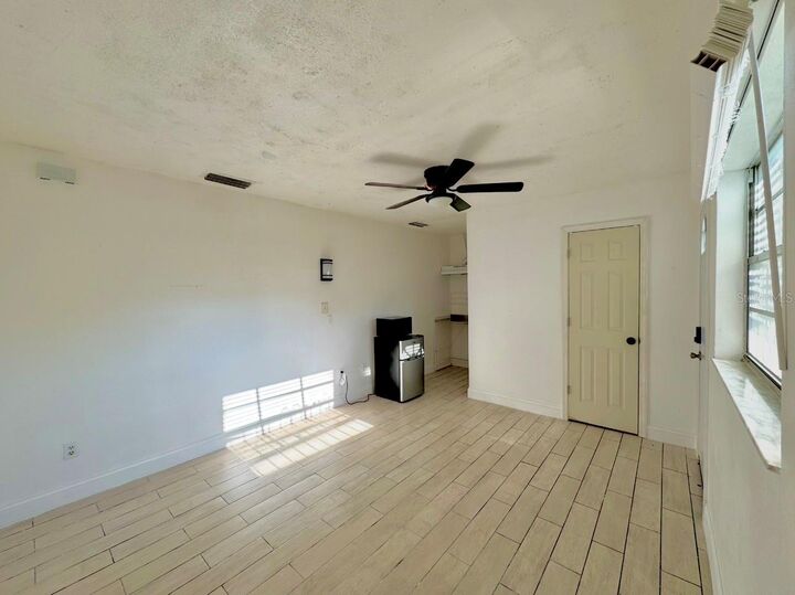 Property Photo:  6716 Paul Revere Court  FL 32809 