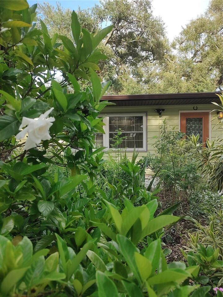 Property Photo:  3400 Clark Drive  FL 34234 