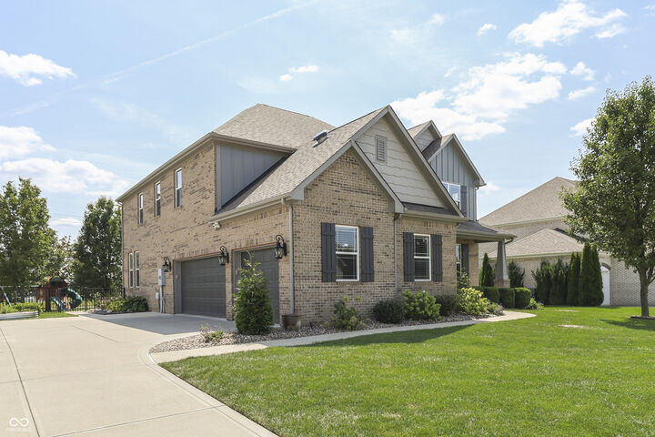 Property Photo:  3681 Woodvine Drive  IN 46106 