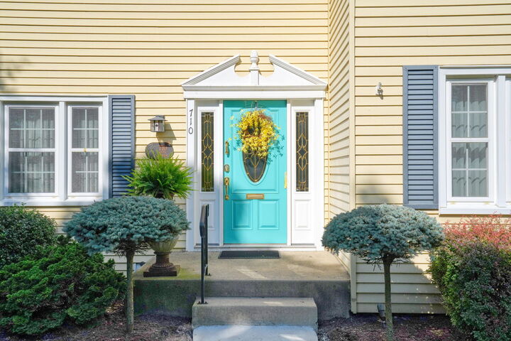 Property Photo:  710 S Webster Street  MI 49203 