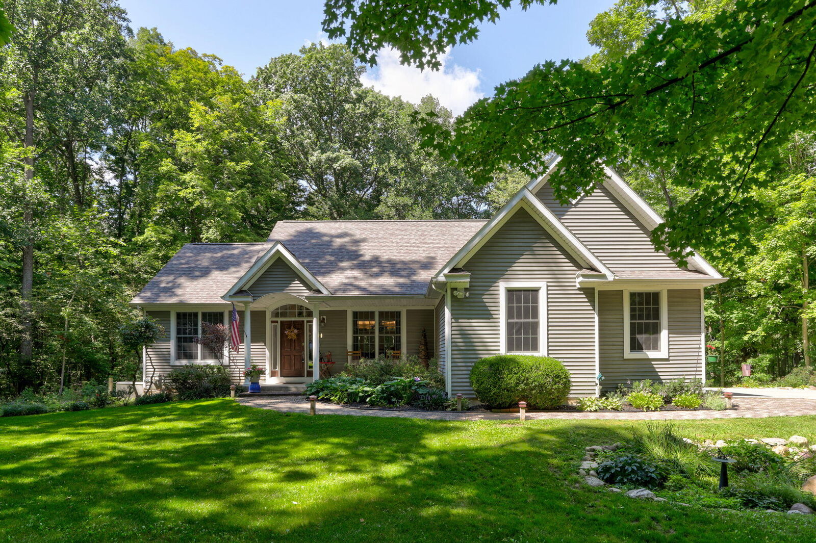 Property Photo: 1130 Fallbrook Trail MI 49010