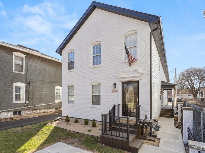 Property Photo:  325-327 N Loomis Street  IL 60540 