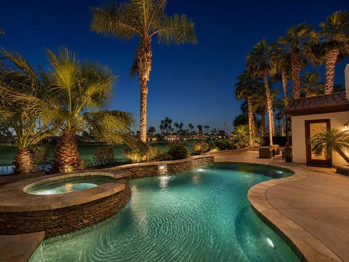 Property Photo:  56430 Muirfield Village  CA 92253 