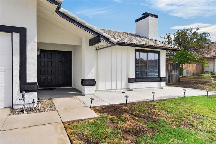 Property Photo:  26348 Bodega Court  CA 92555 