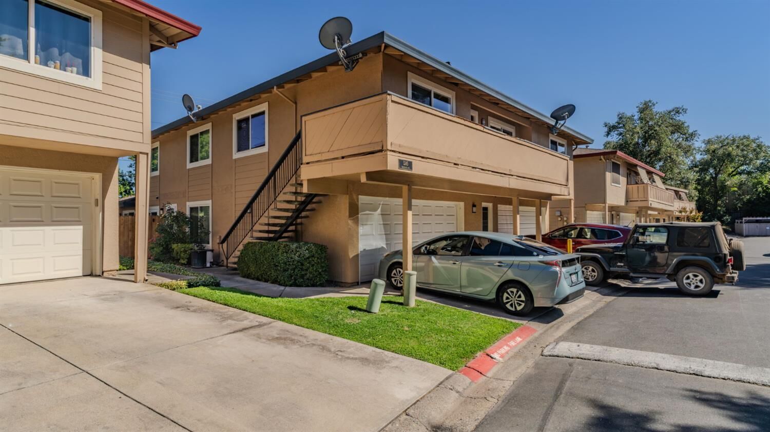 Property Photo:  5245 Manzanita Way #4  CA 95608 