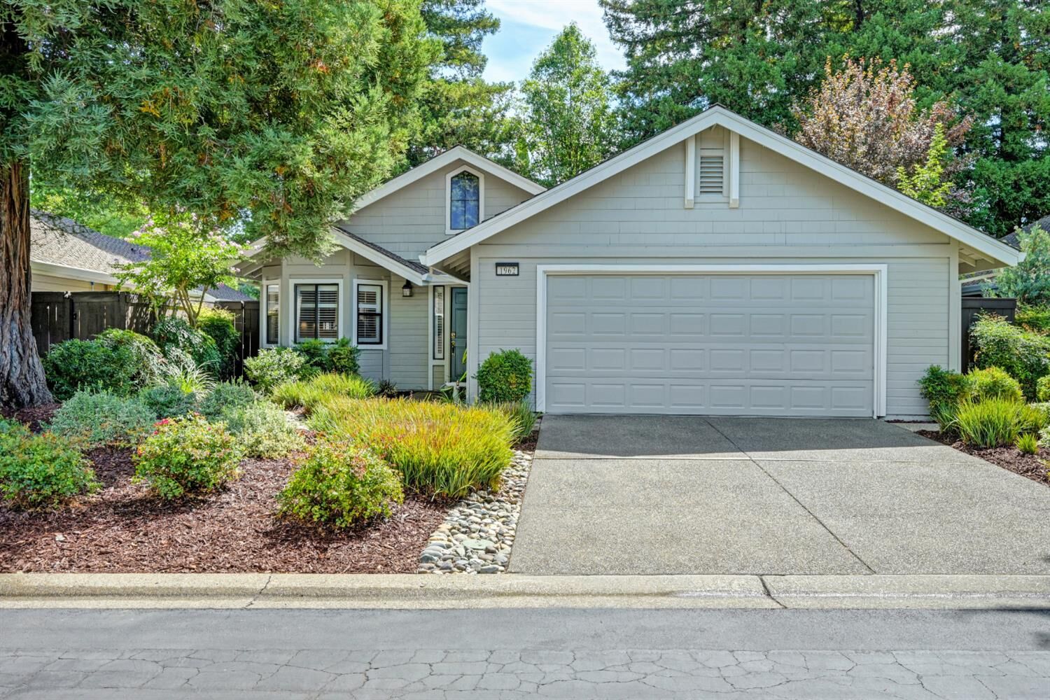 Property Photo:  1962 University Park Drive  CA 95825 
